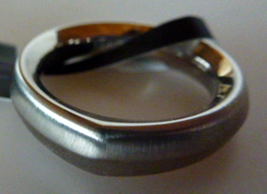 Neu Esprit Ring Edelstahl GR:18 56,5 ESRG-10583.A18 UVP:29,90€ #F_A18 - Bild 1 von 1